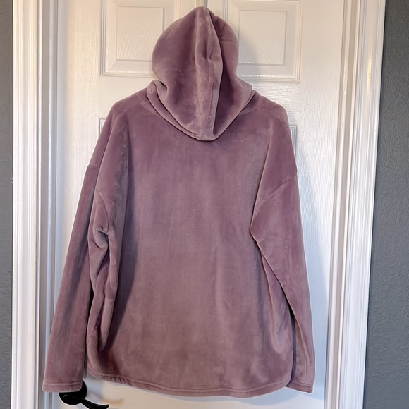Champion Super Soft Light Purple Hoodie - Picture 4 of 4